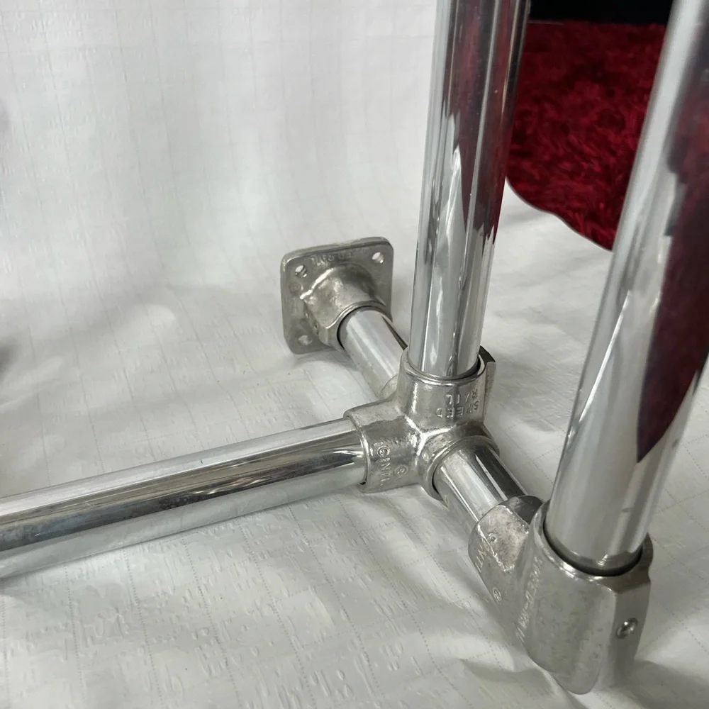 N/A sleek chrome